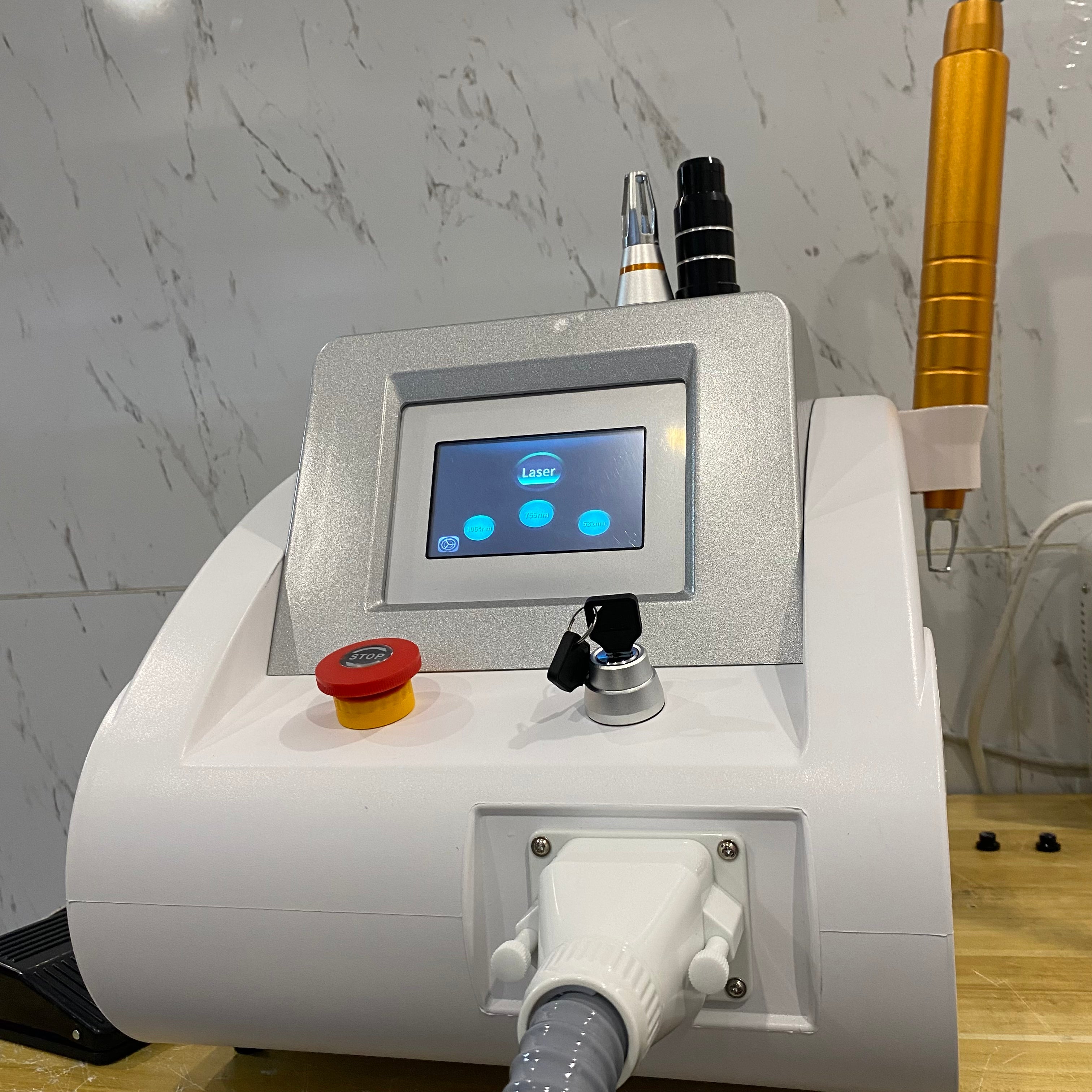 Picosecond Laser Machine Tattoo Pigment Removal Skin Rejuvenation Whitening Machine
